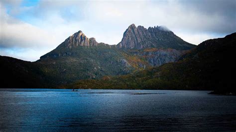 fully escorted tours tasmania.